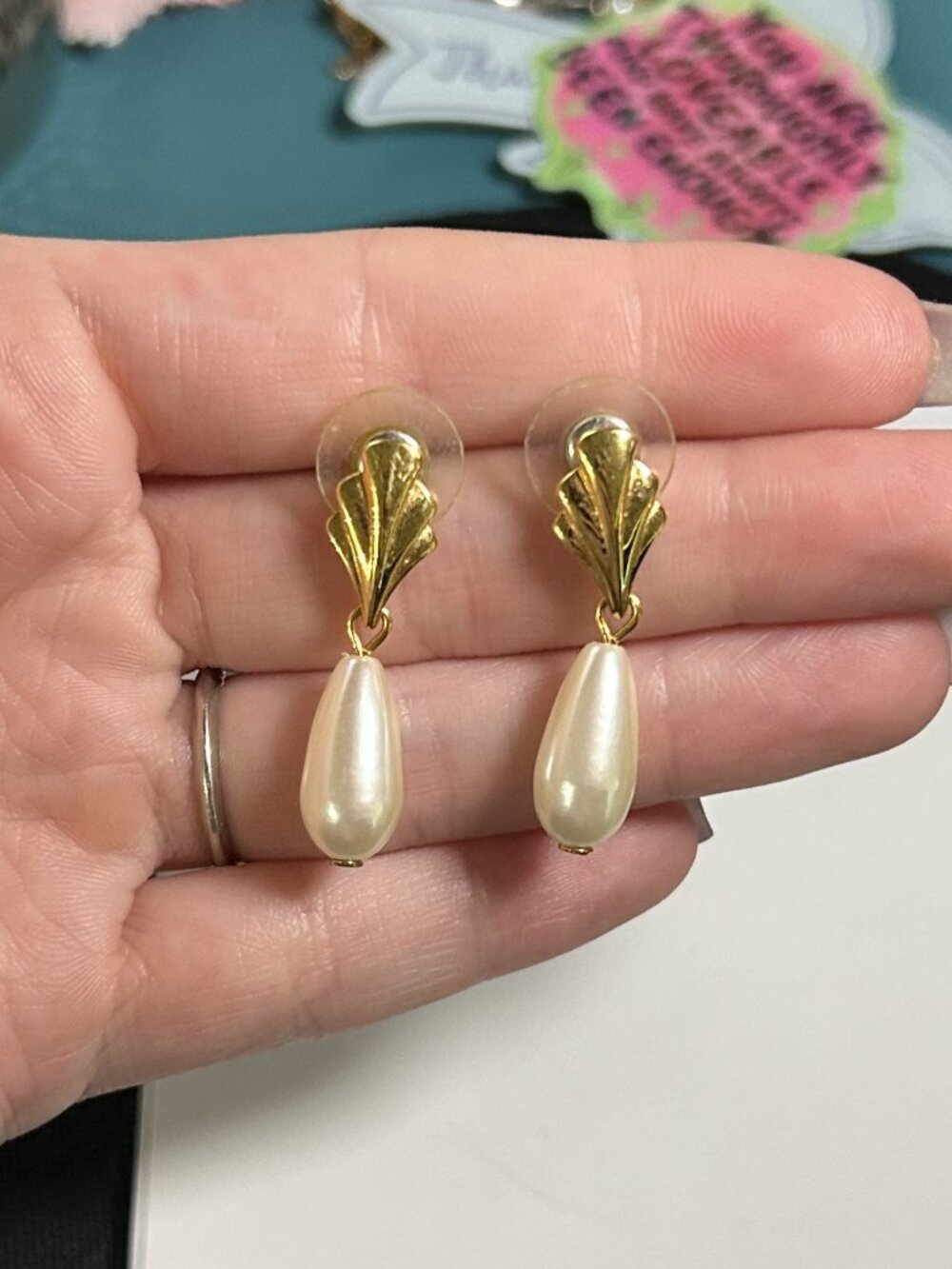 Vintage Marvella Faux Teardrop Pearl Gold Tone Fan Drop Earrings